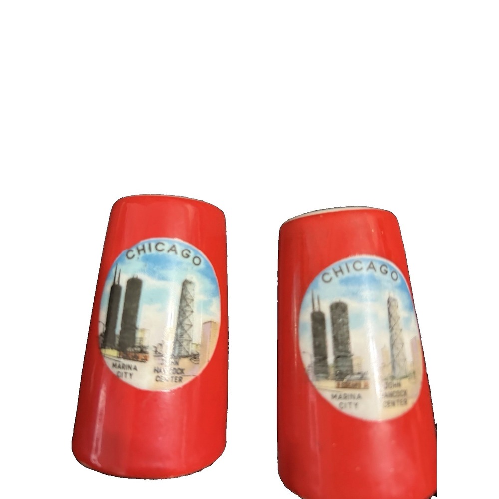 Vintage Chicago Salt and Pepper Shakers Red Ceramic Skyline Souvenir Japan